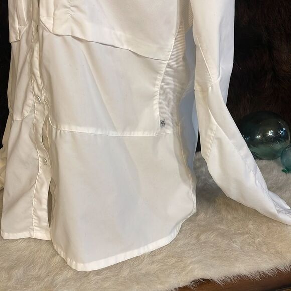 Mountain hardwear snap button shirt L (5284) - Picture 5 of 9